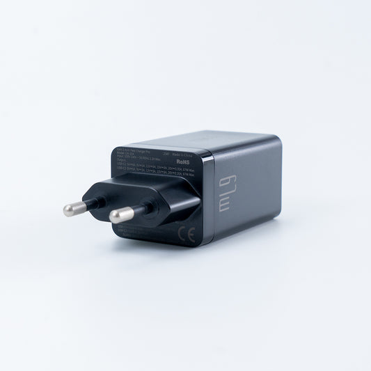 ITOCia 67W 2C+1A GAN 5 Mini Pro Fast Charger (EU)